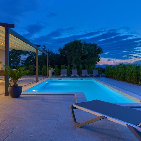 Holiday Home Elegant Vrh  المظهر الخارجي الصورة