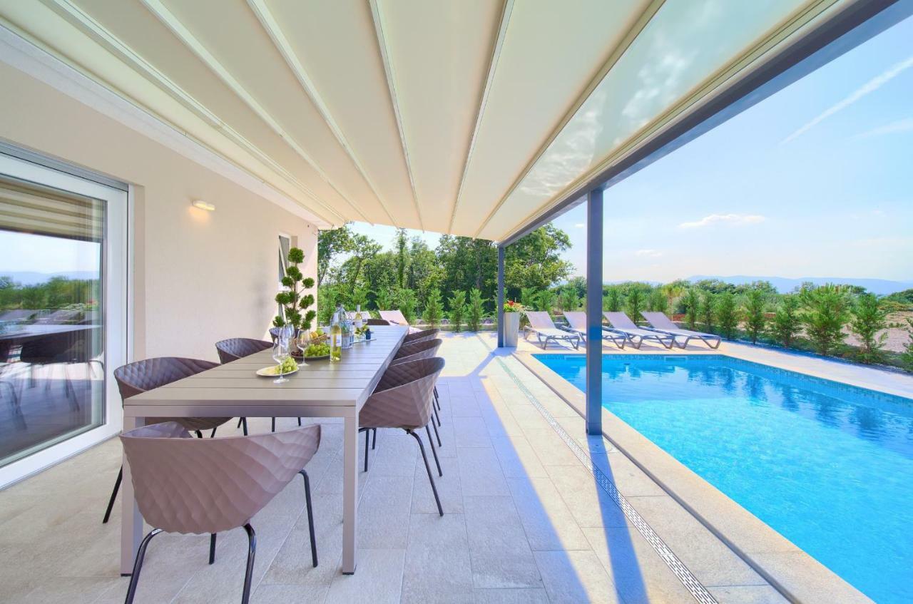 Holiday Home Elegant Vrh  المظهر الخارجي الصورة
