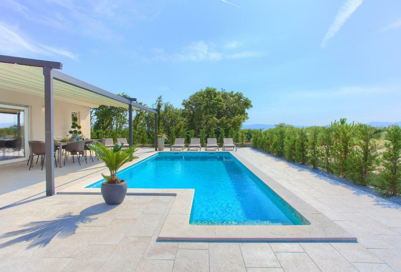 Holiday Home Elegant Vrh  المظهر الخارجي الصورة