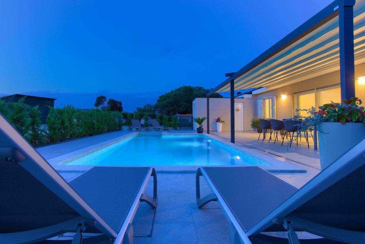 Holiday Home Elegant Vrh  المظهر الخارجي الصورة