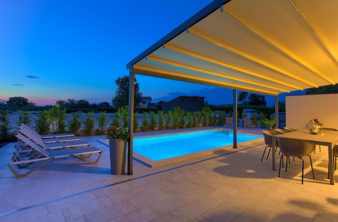 Holiday Home Elegant Vrh  المظهر الخارجي الصورة
