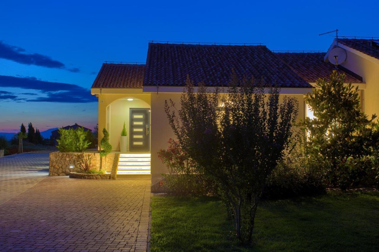 Holiday Home Elegant Vrh  المظهر الخارجي الصورة